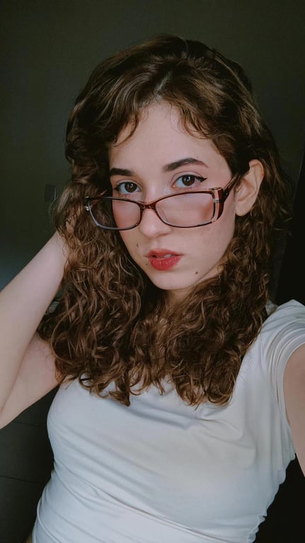 Ester | Esteticista e Massoterapeuta Profissional Massagem