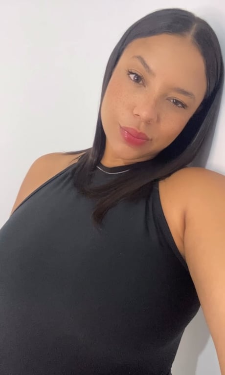 Day Alcântara Massagem nuru em