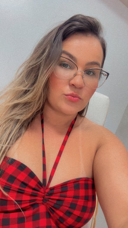 Penelope charmosa Massotrapeuta Massagem Tantrica e Noru