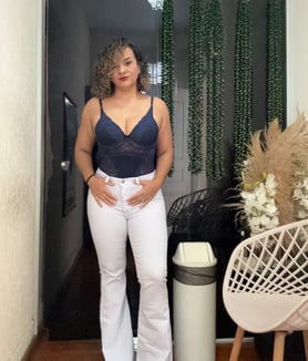 Rebeca | Massagens Relaxantes e Sensuais
