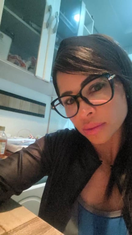Terapeuta Holistica Elis Se permita viver essa experiencia Massagem em