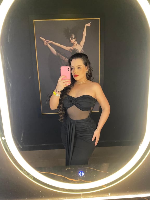 Thayla * cuidado e uma experiência sensorial diferenciada Massagem nuru