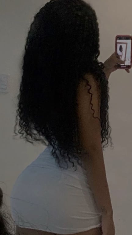 Massagista Laís | Massagem Sensual e Relaxante Massagem nuru em