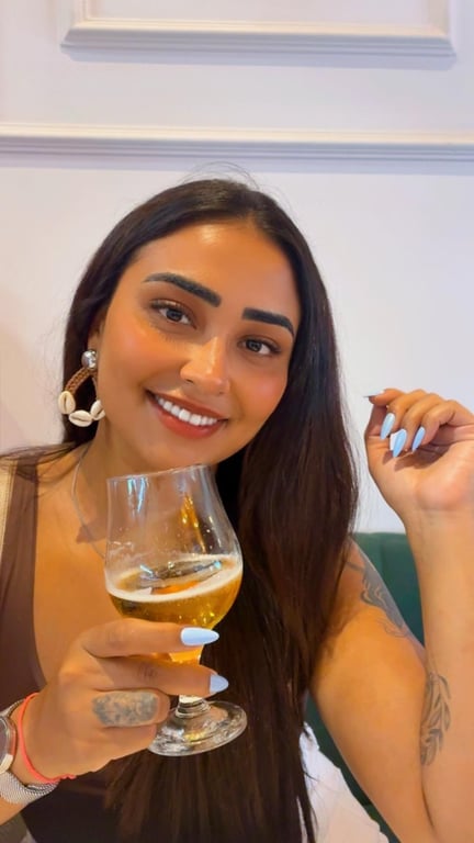 helen del conti Massagem nuru em