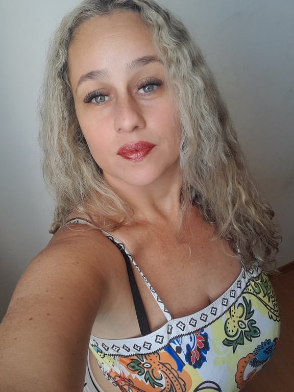Mariana Terapeuta | Cuidado, Experiência e Atenção em Cada Momento Massagem