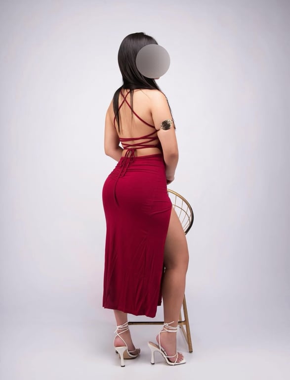 Jade A sua melhor massagem sensual de Curitiba está aqui! Massagem nuru