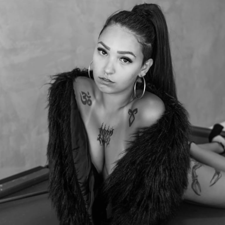 Louisy NURU e Vivencias Tantricas