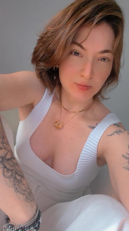 Tatah Moon ESPECIALISTA em te fazer sentir o que nunca sentiu