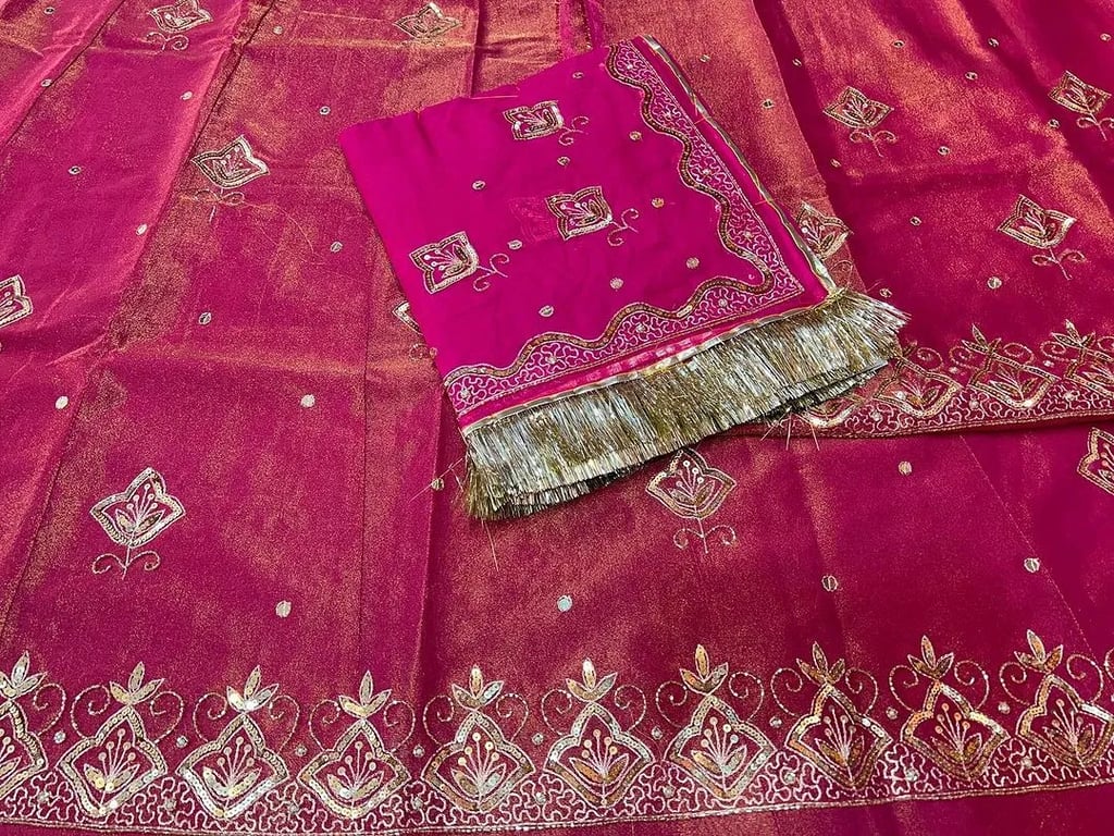 Pure Thakur Ji Odhni With Tissue Poshak AK