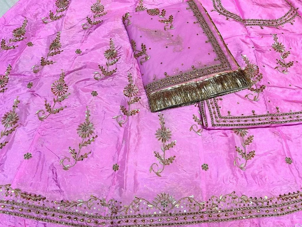 Trending Heavy Upada Crape With Pure Thakur Ji Odhni  Poshak AK