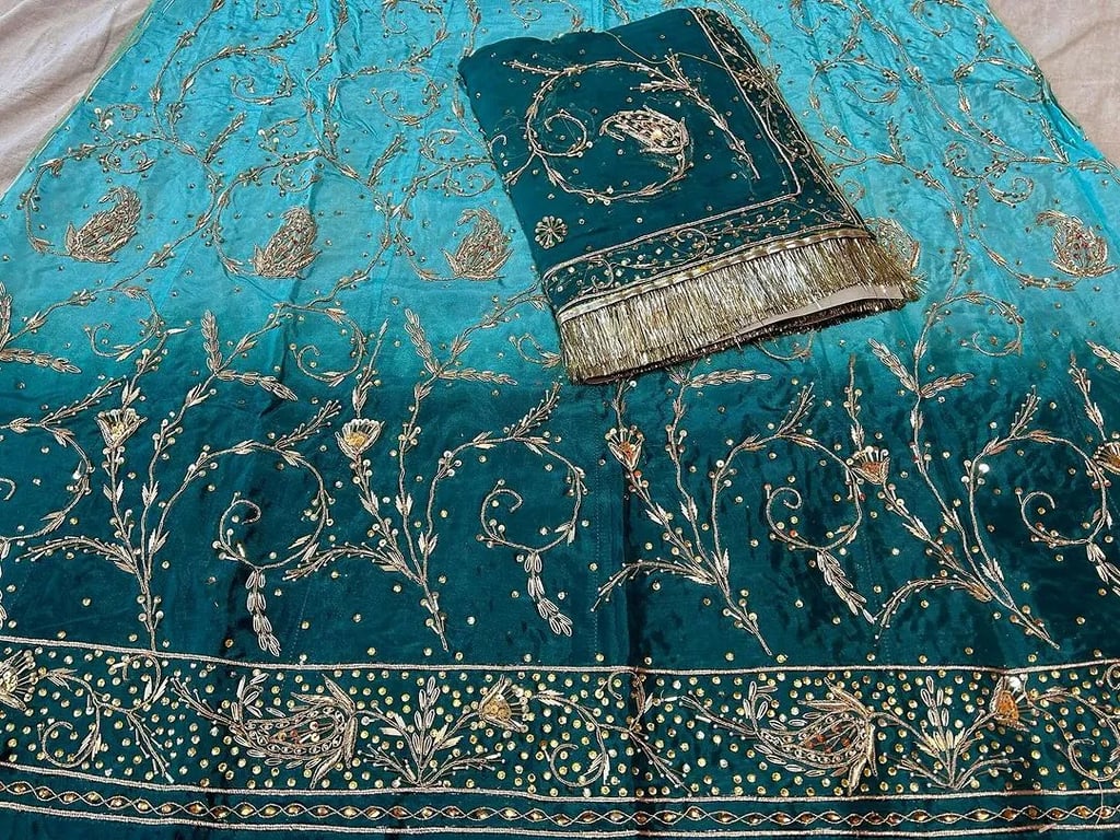 Dapka Jardoji Hand Work Poshak AK