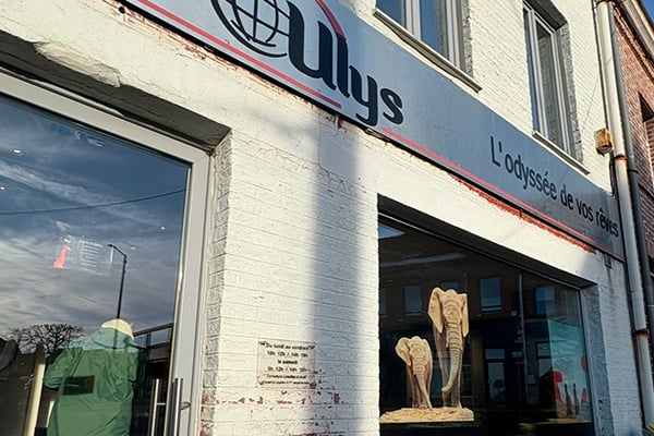 Découvrez Ulys à Linselles, boutique de prêt-à-porter proposant vêtements tendance, accessoires mode et nouvelles collections féminines.