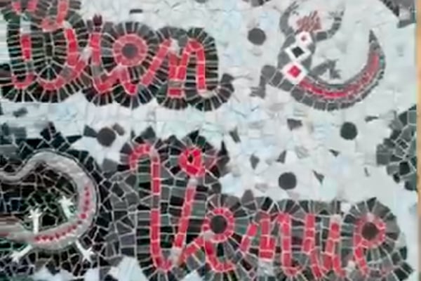 Découvrez Mozaiqa à Linselles, concept store de décoration proposant objets artisanaux, accessoires d’intérieur et créations originales.