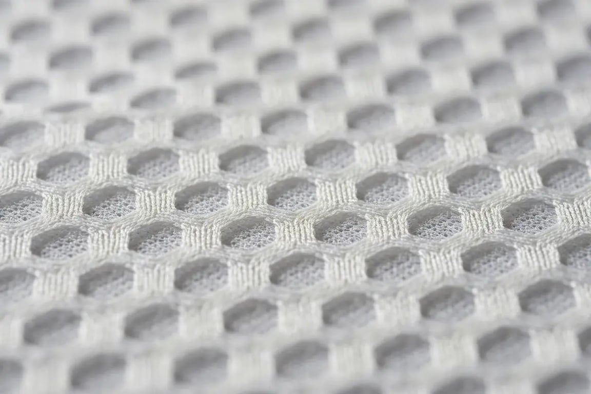 Quick-dry pique mesh fabric structure for breathable equestrian polo shirts