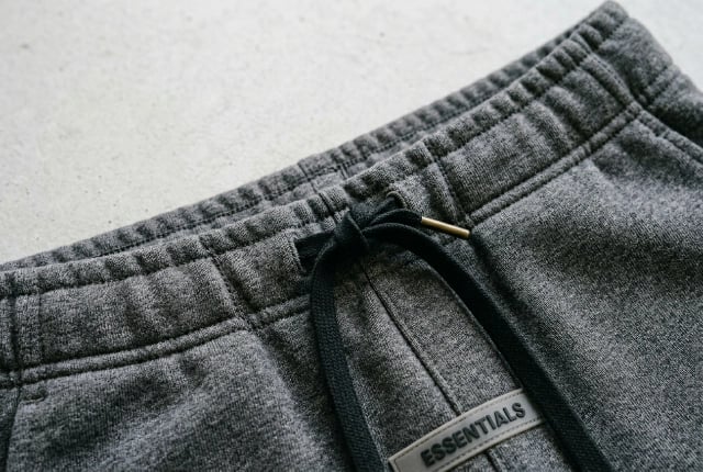 Drawstring and wide-band waistband detail