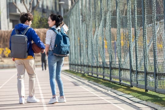 中学生长大后真的会后悔在中学时代没有告白吗? | 文字碌碌 中学生长大后真的会后悔在中学时代没有告白吗?