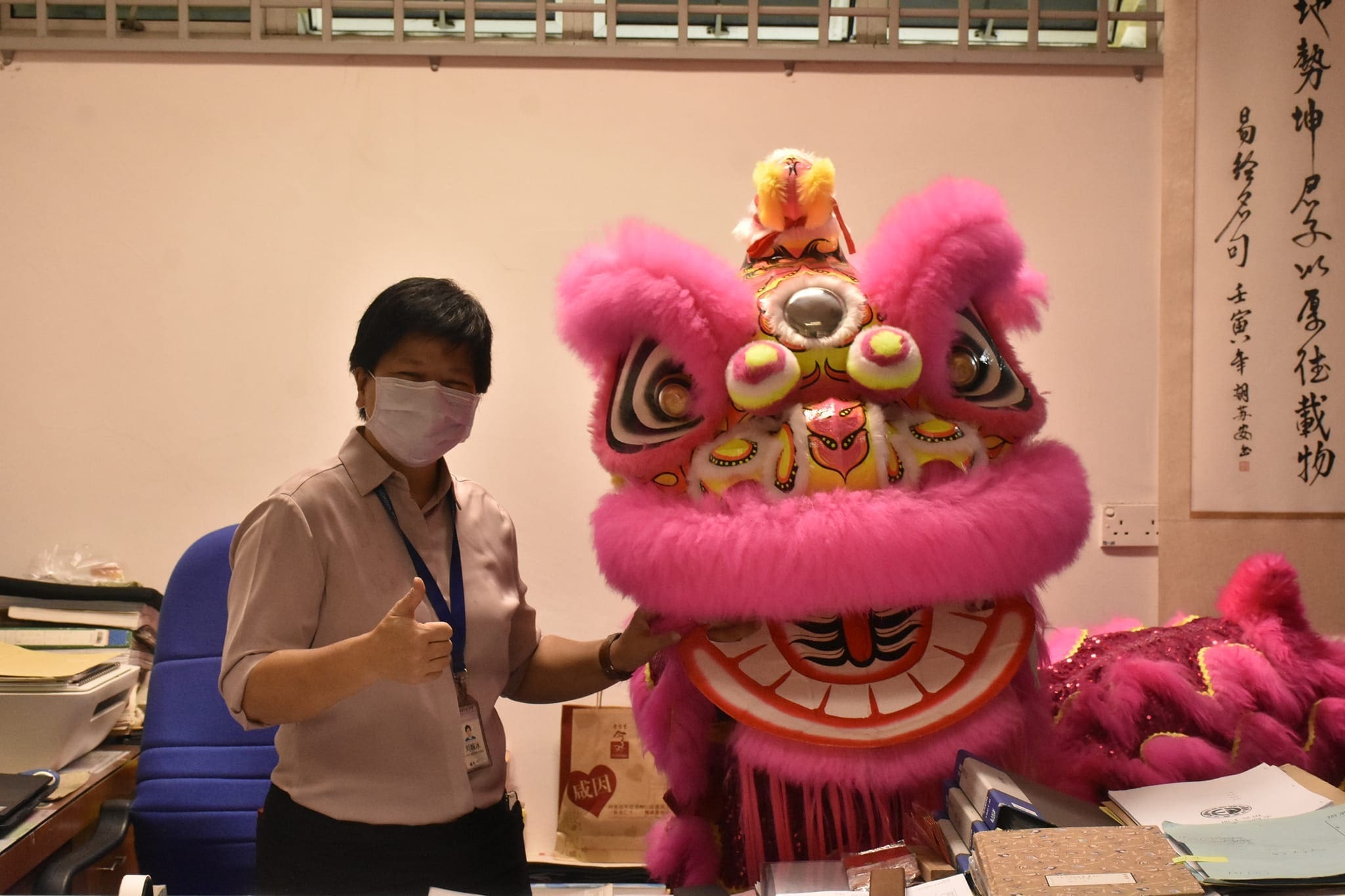 金宝培元独中|师生在球场上共同完成年度排字活动庆龙年🐲 | 文字碌碌 金宝培元独中|师生在球场上共同完成年度排字活动庆龙年🐲 | 文字碌碌