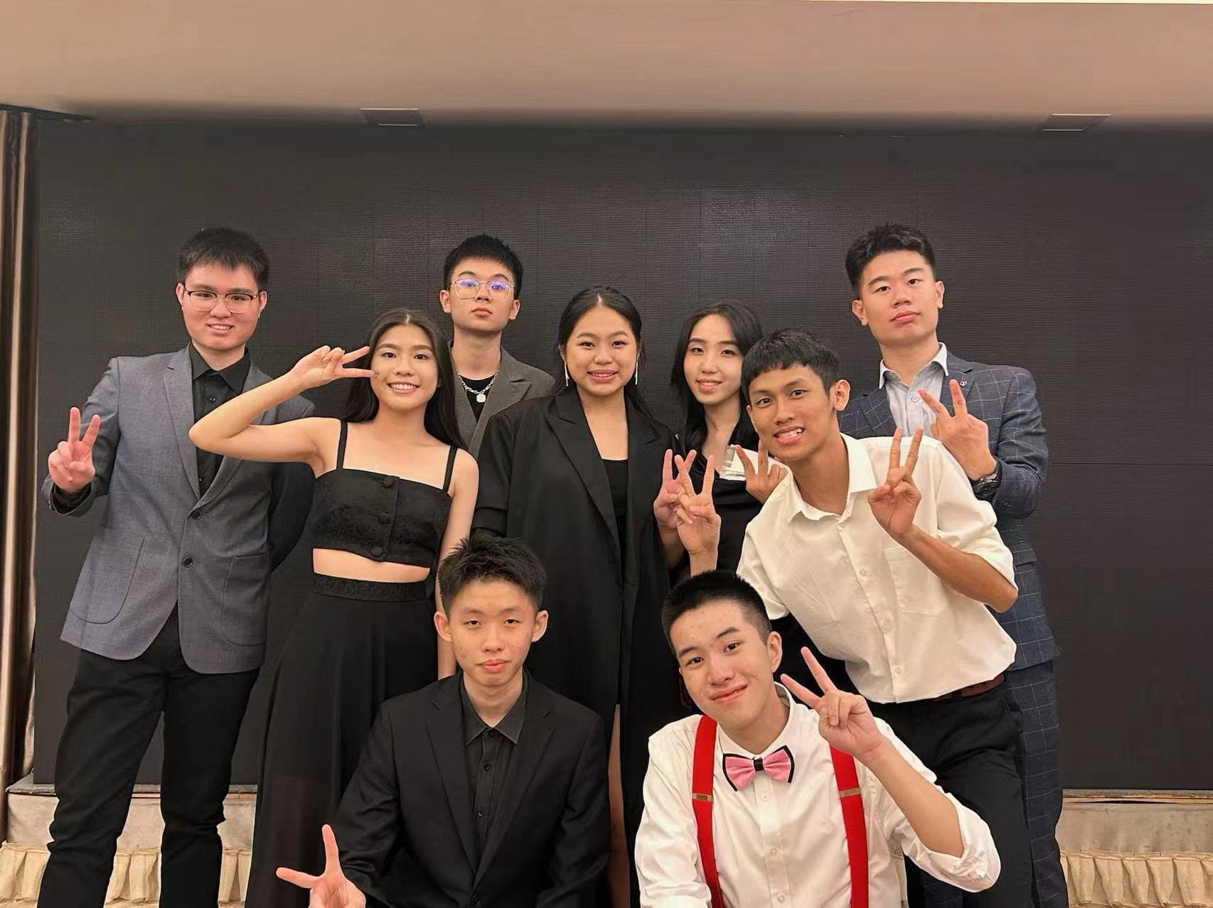 【录音室就像我们的第二个家】Young And Brave!吉华独中2023年毕业主题曲——《星光》|🎓专访#10 | 文字碌碌 【录音室就像我们的第二个家】Young And Brave!吉华独中2023年毕业主题曲——《星光》|🎓专访#10 | 文字碌碌