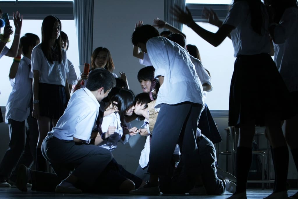 校园霸凌的人都是内心脆弱的人?旁观者都是加害者? | 文字碌碌 校园霸凌的人都是内心脆弱的人?旁观者都是加害者? | 文字碌碌