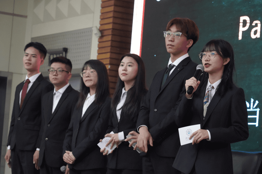 主席、班长都是吩咐别人做事罢了?带你看学生时代的领导人的背后辛酸! | 文字碌碌 领导人都是吩咐别人做事罢了?带你看学生时代的领导人的背后辛酸!