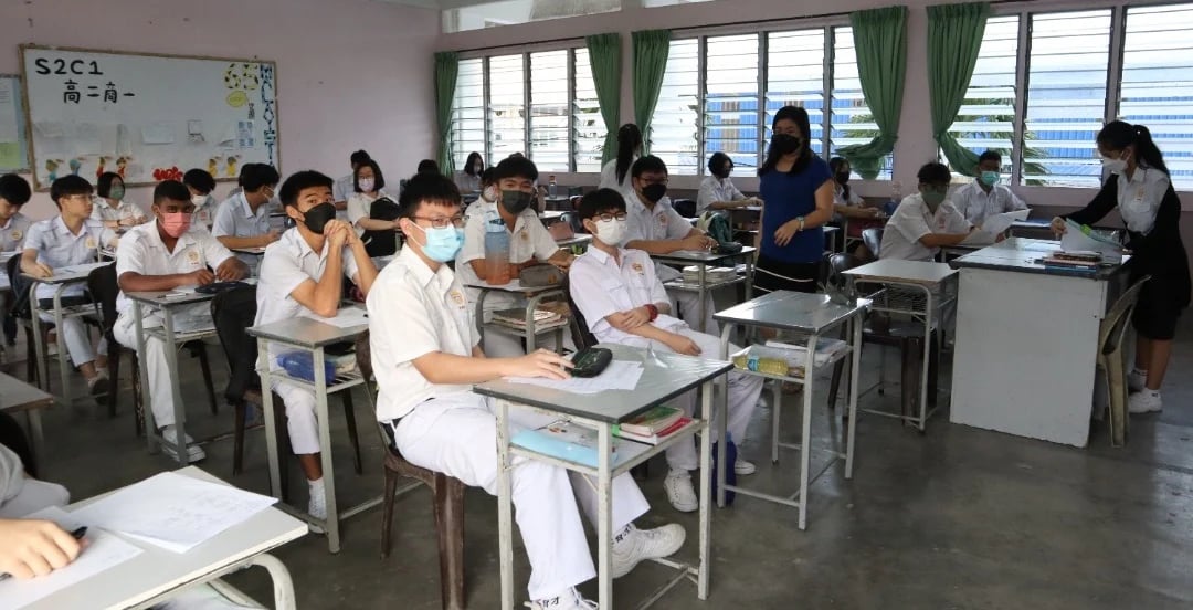 文商科Vs理科班!谁说文商生一定比理科生差?带你看文商理科的差异! | 文字碌碌 文商科Vs理科班!谁说文商生一定比理科生差?带你看文商理科的差异!