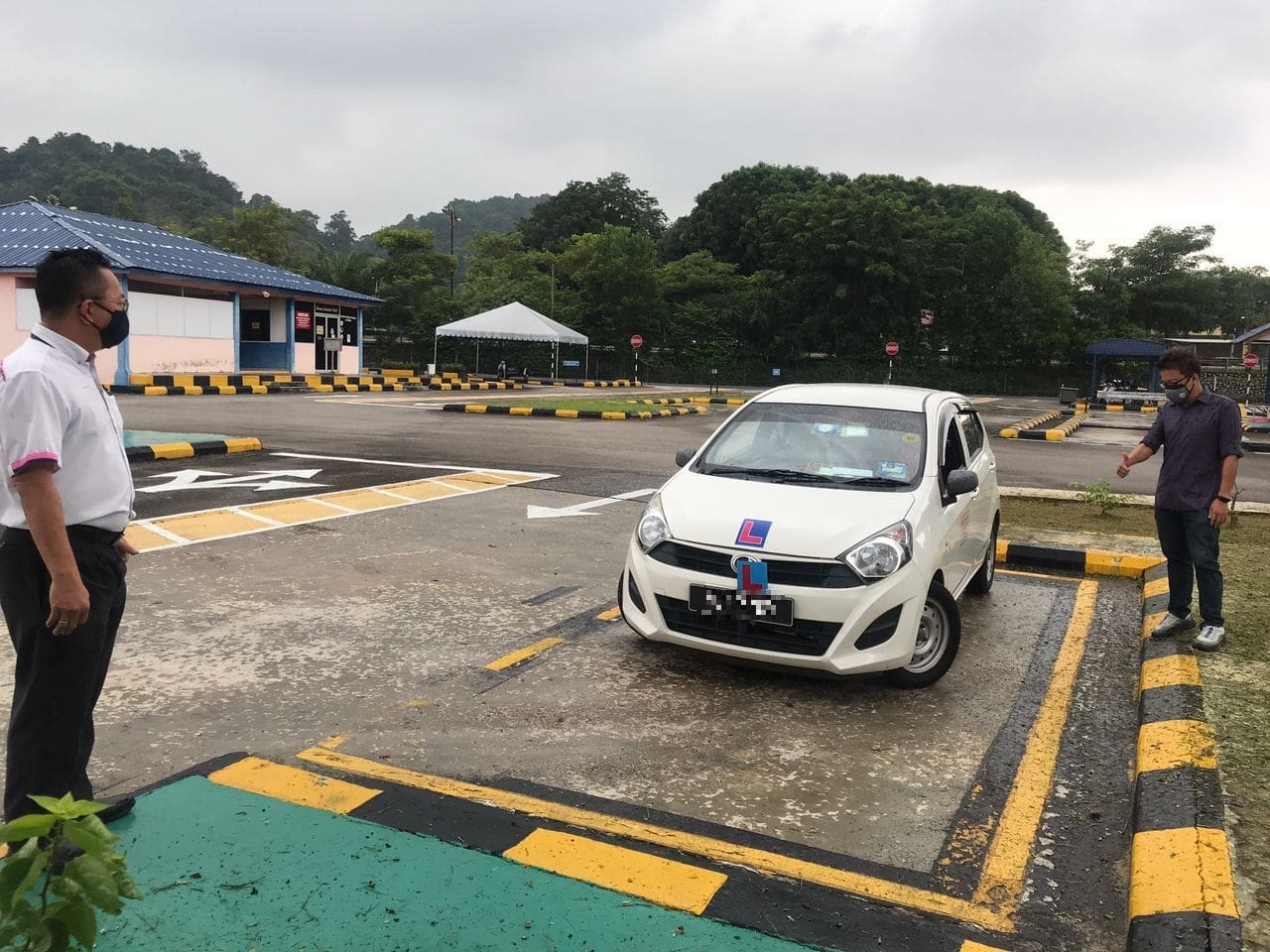 陆路交通局警告公众不要上当,勿购买非法驾照! | 文字碌碌 陆路交通局警告公众不要上当,勿购买非法驾照! | 文字碌碌