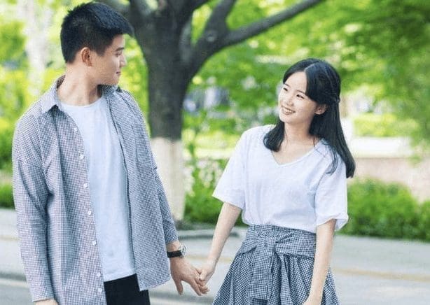 谈中学时期恋爱的那些事:你会选择跟你相似还是互补的另一半? | 文字碌碌 谈中学时期恋爱的那些事:你会选择跟你相似还是互补的另一半?