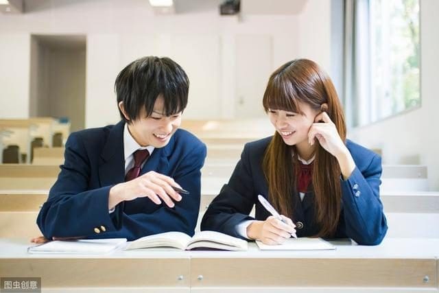 中学生到底适不适合谈恋爱?学生必知的4个观点! | 文字碌碌 中学生到底适不适合谈恋爱?学生必知的4个观点! | 文字碌碌