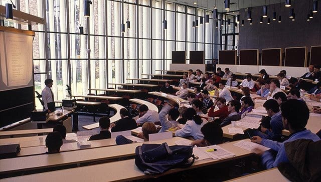 上大学就自由了?那些属于大学生的自由时刻! | 文字碌碌 上大学就自由了?那些属于大学生的自由时刻! | 文字碌碌