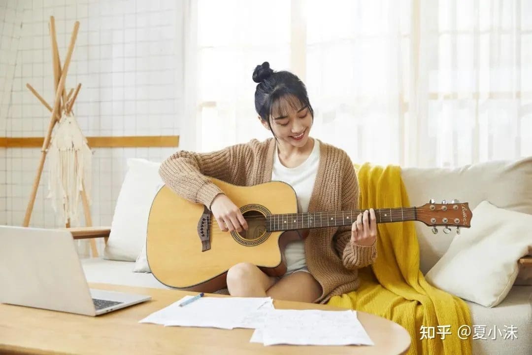 外向人眼中的内向同学?6点来了解内向人的内心世界! | 文字碌碌 外向人眼中的内向同学?6点来了解内向人的内心世界! | 文字碌碌