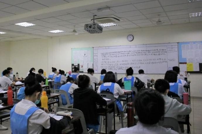 在独中的时候独中生要做的4个重要决定!听说这些决定会影响终生? | 文字碌碌 在独中的时候独中生要做的4个重要决定!听说这些决定会影响终生? | 文字碌碌