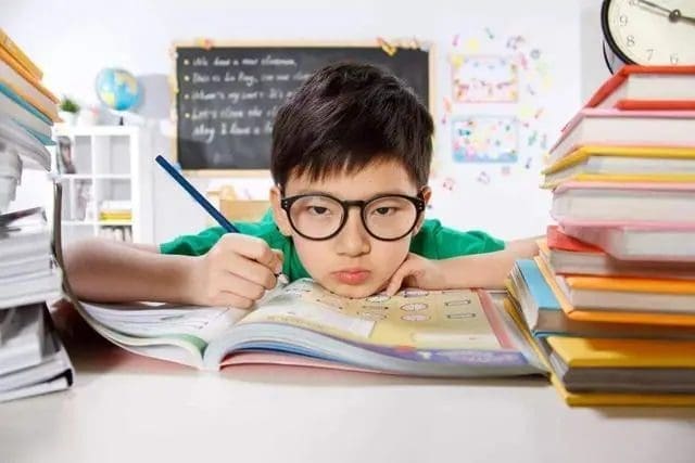 不怕你不学习就怕你假学习!5种造成成绩退步的征兆 | 文字碌碌 不怕你不学习就怕你假学习!5种造成成绩退步的征兆 | 文字碌碌