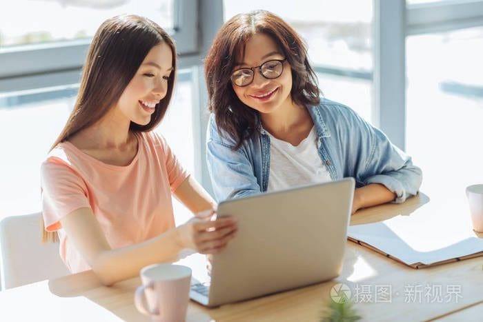 羡慕学校社牛?处理学校人际关系的5个方式 | 文字碌碌 羡慕学校社牛?处理学校人际关系的5个方式 | 文字碌碌