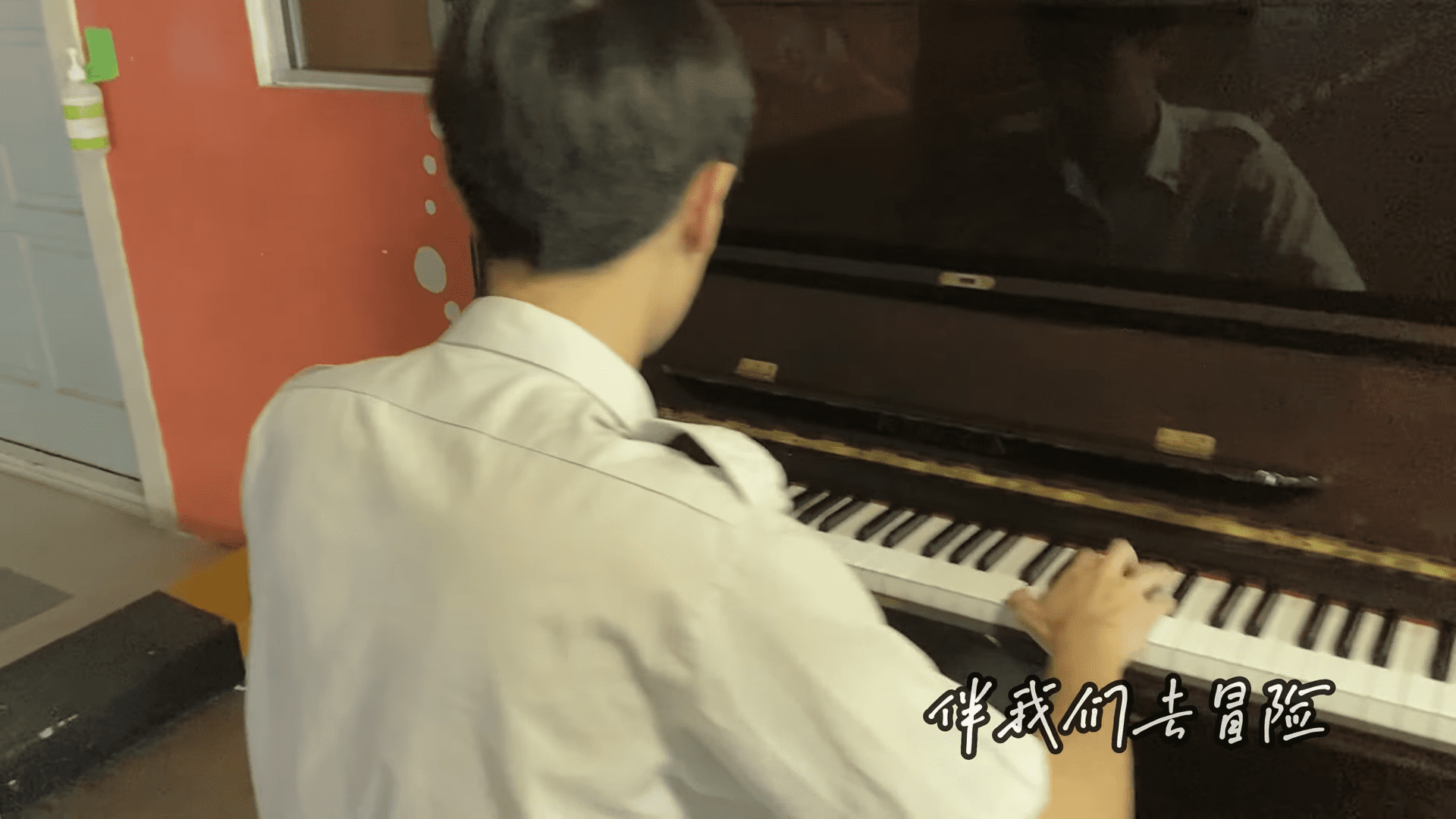 【采访】循人毕业歌《风吹过的夏天》制作人(内附链接) | 文字碌碌 【采访】循人毕业歌《风吹过的夏天》制作人(内附链接) | 文字碌碌
