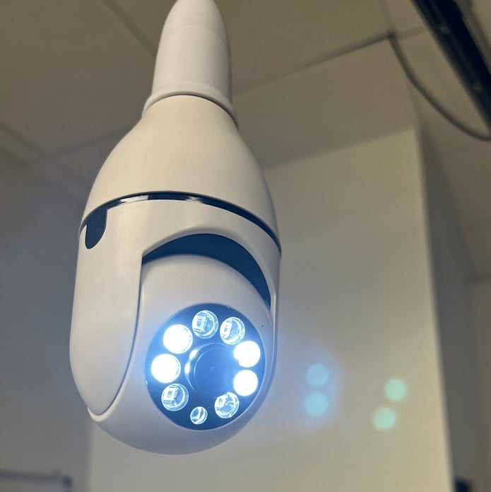 Nomad Lightbulb Camera