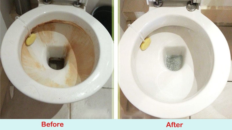 Splash Foam Cleans Dirty Toilets