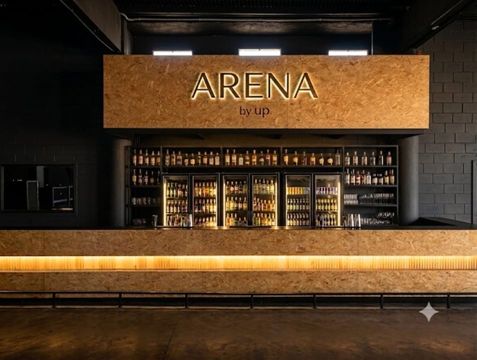 La barra de OSB de ARENA, con el logo retroiluminado atrás