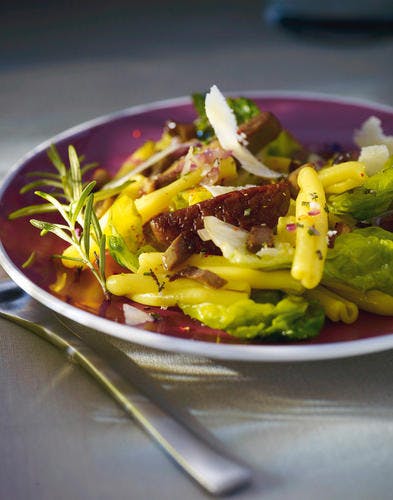 Recette - Pâtes aux Cèpes et Romarin avec Salade de Sucrine