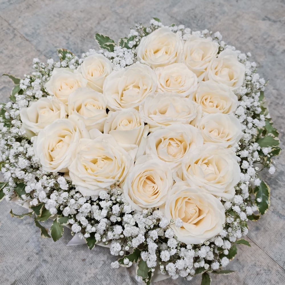 Heart of white roses and gypsophila - order and send for 65 $ with same day  delivery - MyGlobalFlowers