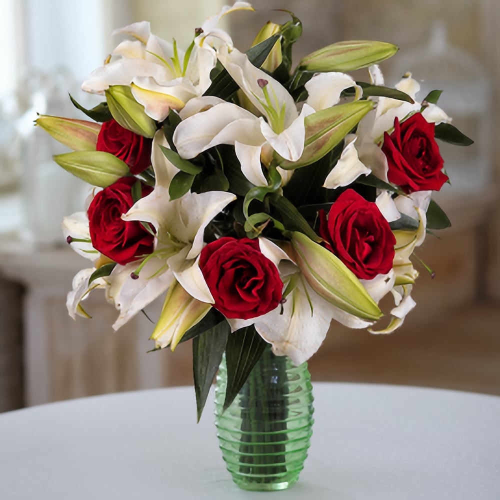 BlumenDuett Rosen und Lilien bestellen und versenden für 45 € mit