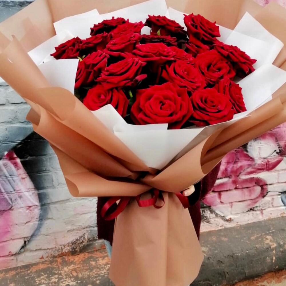 Bouquet of 21 Red Roses Flowers | Flower Delivery