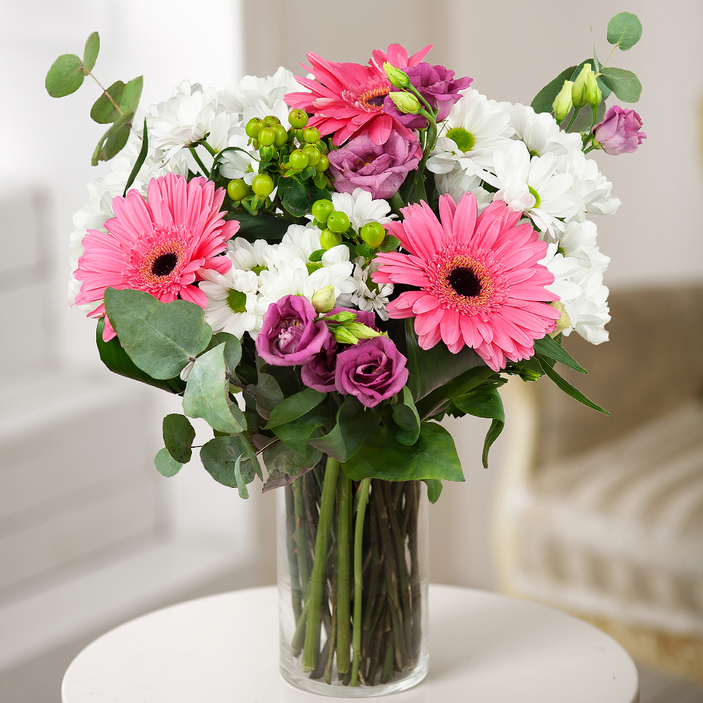 Blumenstrauß 'Erster Kuss: Rosa Gerberas und Lila Lisianthen ...