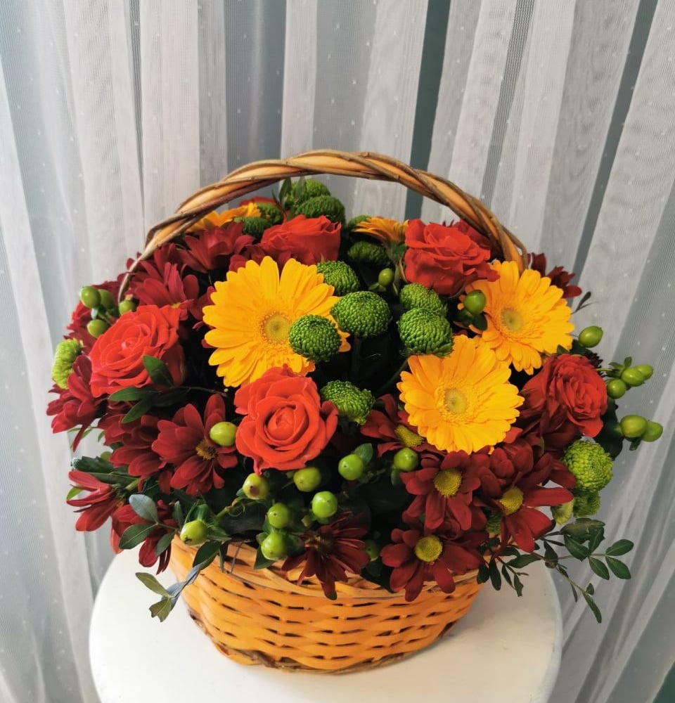 Flower basket «Autumn mood» — MyGlobalFlowers