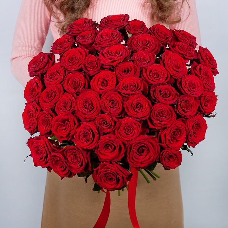 Bouquet '50 red roses' - order and send for 233 $ with same day delivery -  MyGlobalFlowers
