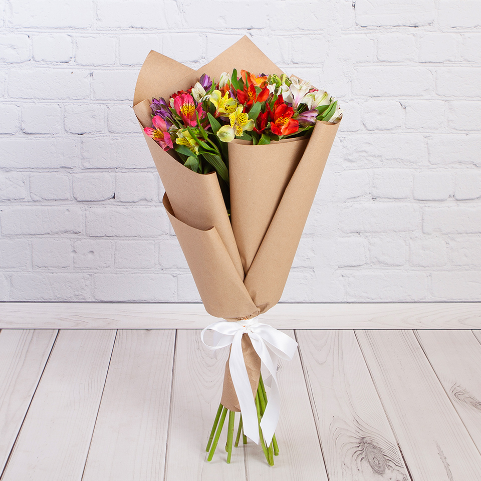 Букет «9 альстромерий» - заказать и купить за 2 150 ₽ с доставкой в ...