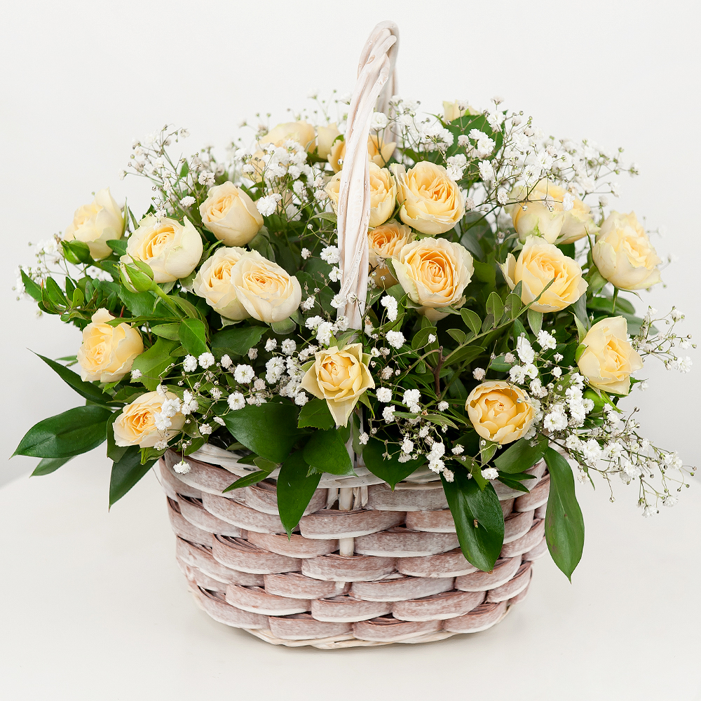 Flower basket 'Rose princess Spray Roses in a box' Order Flower Bouquets Delivery