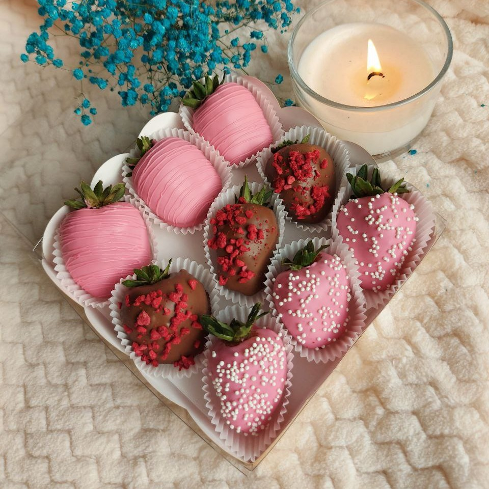 Pink Chocolate Covered Strawberries - The Gay Globetrotter