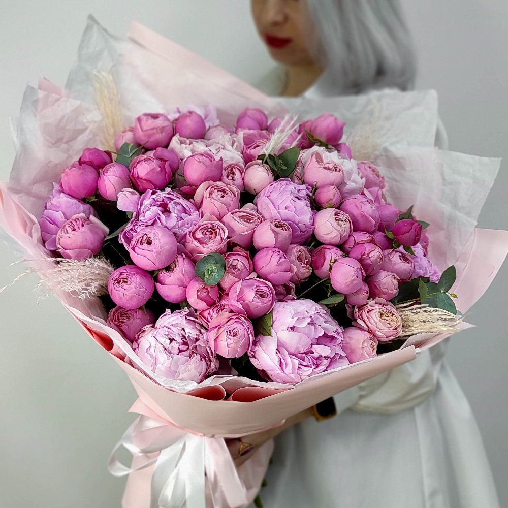 Large bouquet with peony roses Buck - order and send for 304 $ with same  day delivery - MyGlobalFlowers