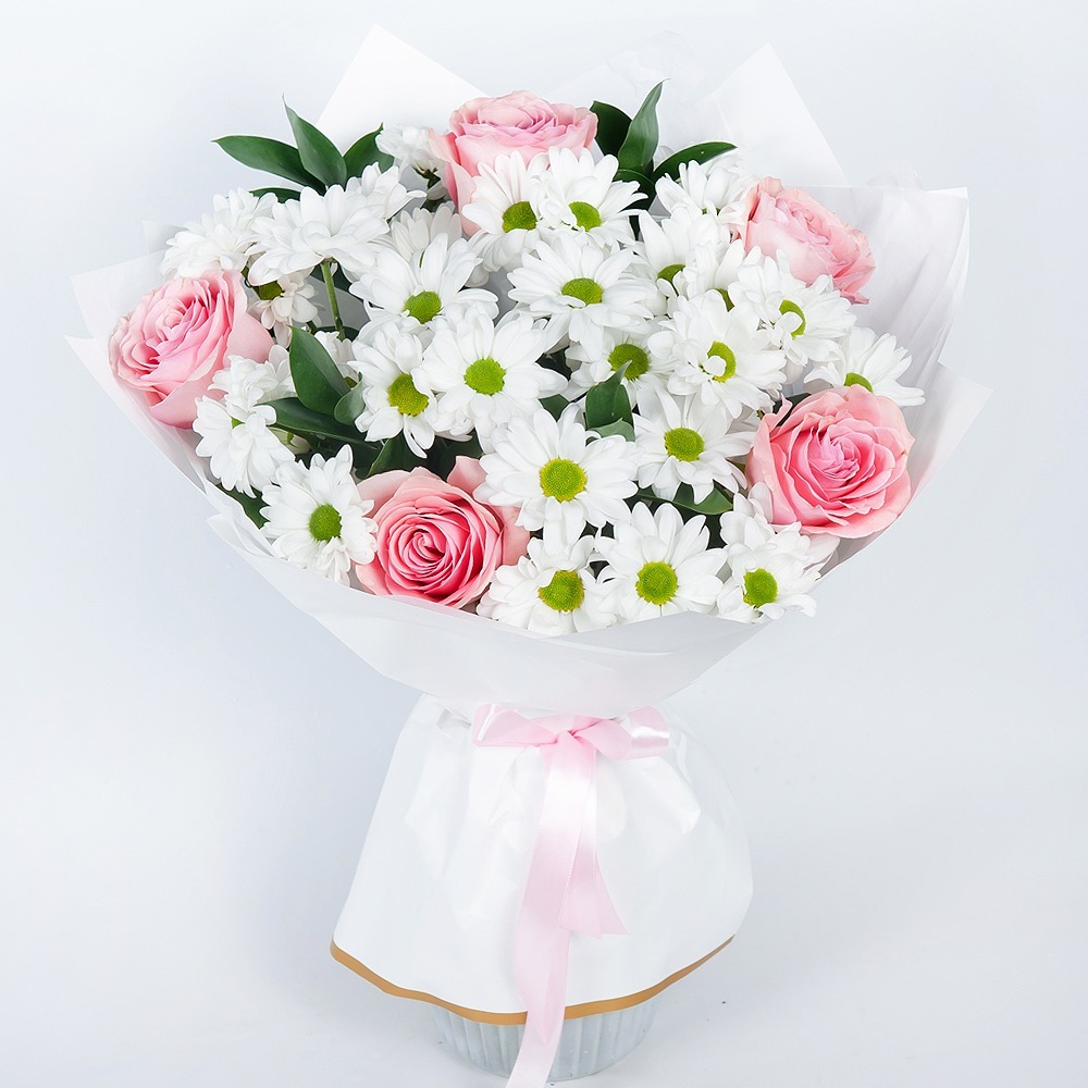 Bouquet 'White chrysanthemum' - order and send for 29 $ with same day  delivery - MyGlobalFlowers