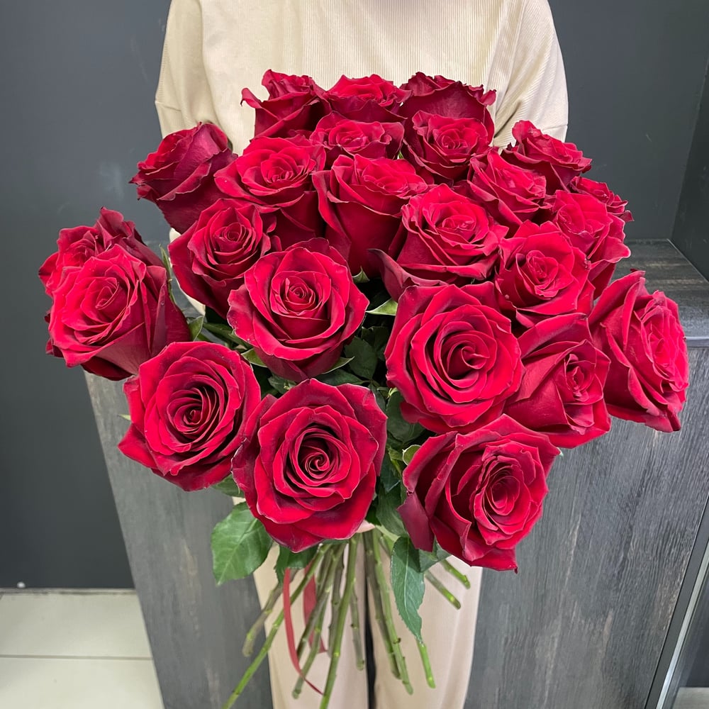  Red Roses Flower Bouquet - 48 Red Roses Long Stem - 4 Dozen  Roses - Beautiful Red Roses Delivery - Luxury & Fresh Roses - Birthday &  Anniversary Roses 
